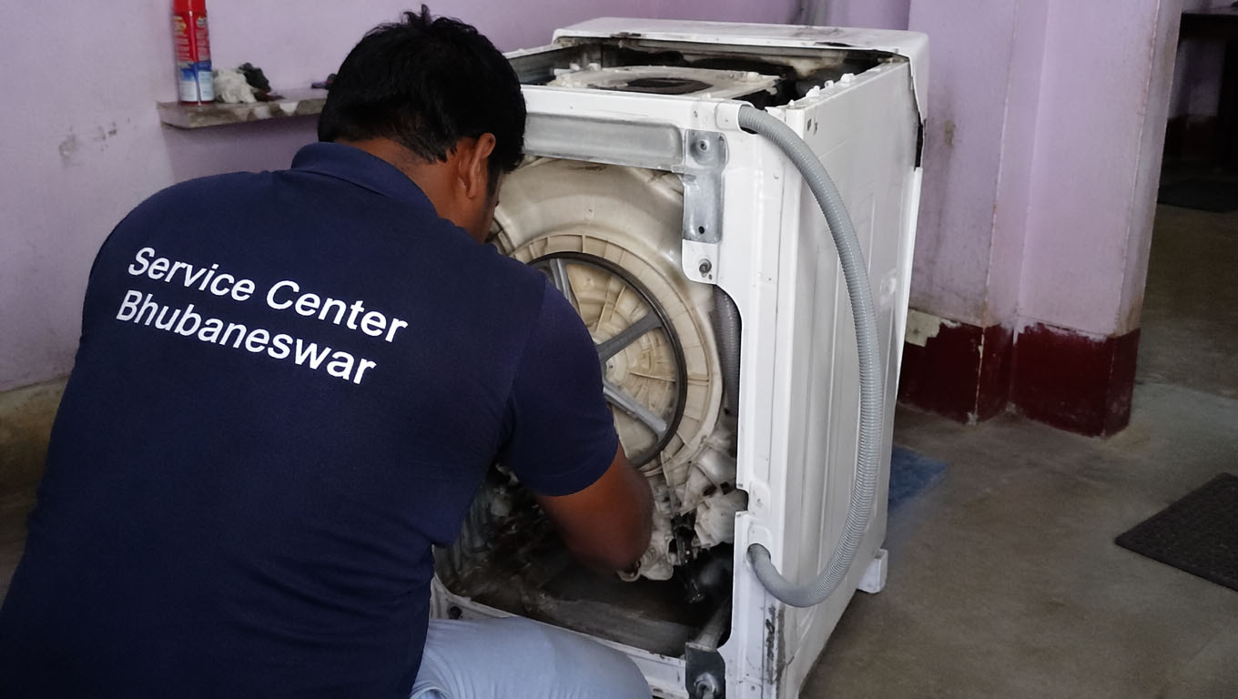 Doorstep Washing Machine Repair in Bhubaneswar: वॉशिंग मशीन बार-बार खराब क्यों होती है और घर बैठे एक्सपर्ट रिपेयर सर्विस कैसे आपकी परेशानी दूर करती है? 1 | Service Center Bhubaneswar | Call 7064224222 Don't let a malfunctioning appliance or stubborn error code pile up your laundry. Trust Service Center Bhubaneswar for affordable, expert-driven washing machine repair in bhubaneswar price transparency, fast doorstep dispatch, and certified multi-brand care across every neighborhood in the city. 📞 Call / WhatsApp: 7064224222